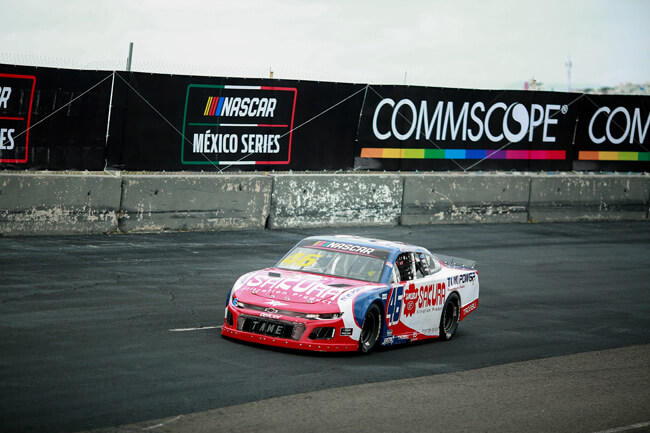 NASCAR 2025 SAKURA Y TOYOPOWER AUTO
